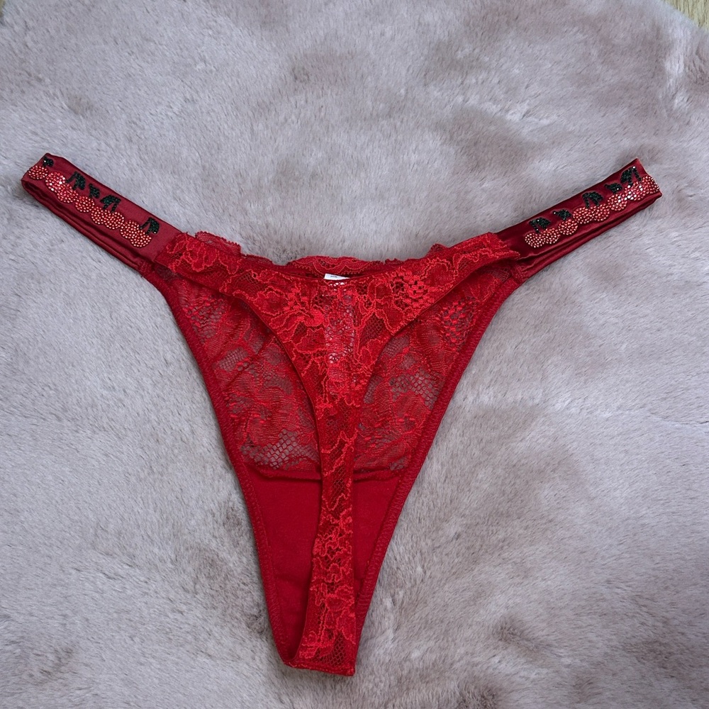 Victoria's Secret Very Sexy Shine Strap Cherry Thong Panty M - Picture 5 of 5